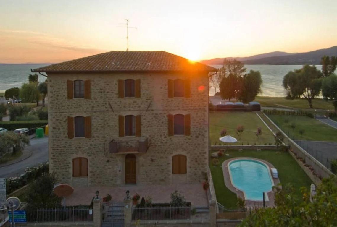 Le Rondini Apartment Torricella  ภายนอก รูปภาพ